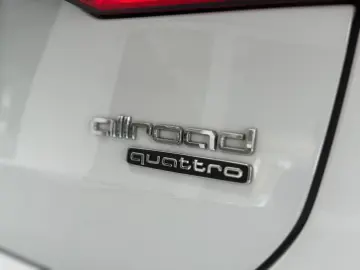 A6 Allroad Quattro 40TDI AHK NAVI STHZ BLACKLINE