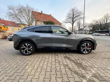 MustangMach-E Basis/AWD/LEDER/PANO/CO-PILOT 360°
