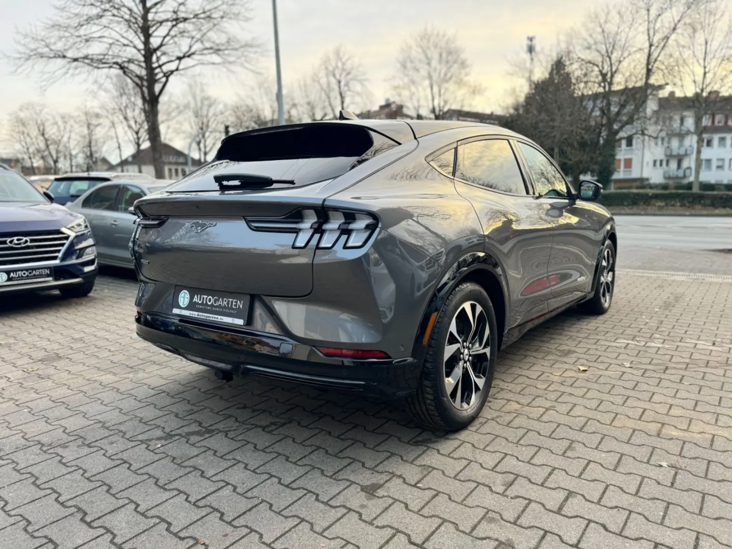 MustangMach-E Basis/AWD/LEDER/PANO/CO-PILOT 360°