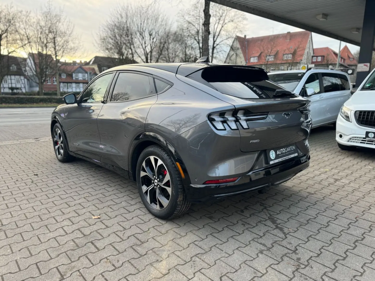 MustangMach-E Basis/AWD/LEDER/PANO/CO-PILOT 360°