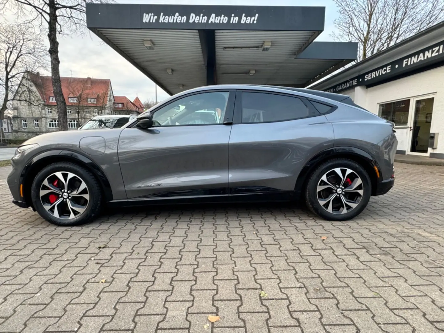 MustangMach-E Basis/AWD/LEDER/PANO/CO-PILOT 360°