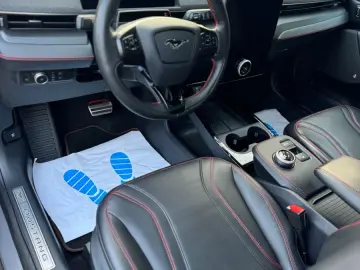 MustangMach-E Basis/AWD/LEDER/PANO/CO-PILOT 360°
