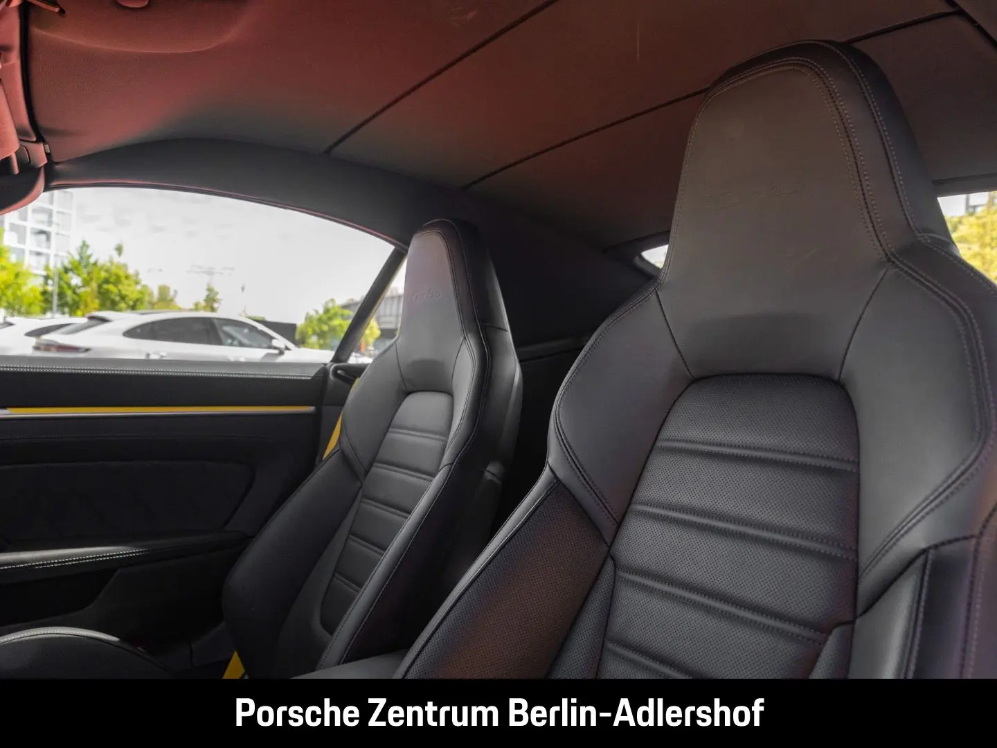 Porsche 992 911 Turbo Cabriolet Burmester