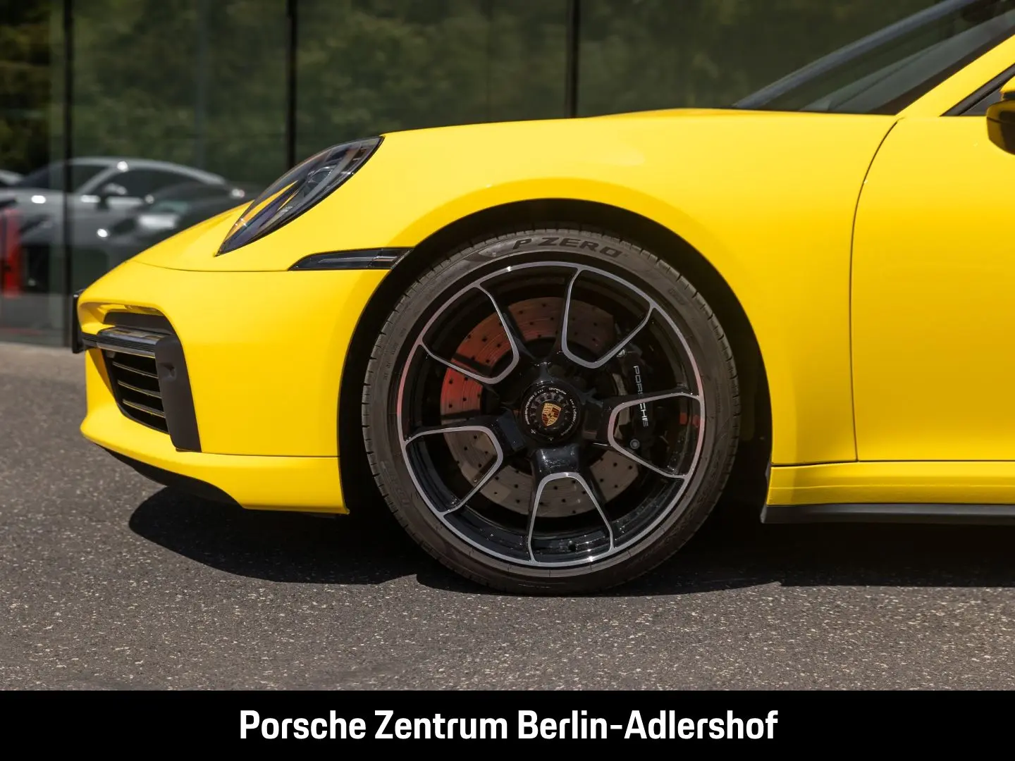 Porsche 992 911 Turbo Cabriolet Burmester