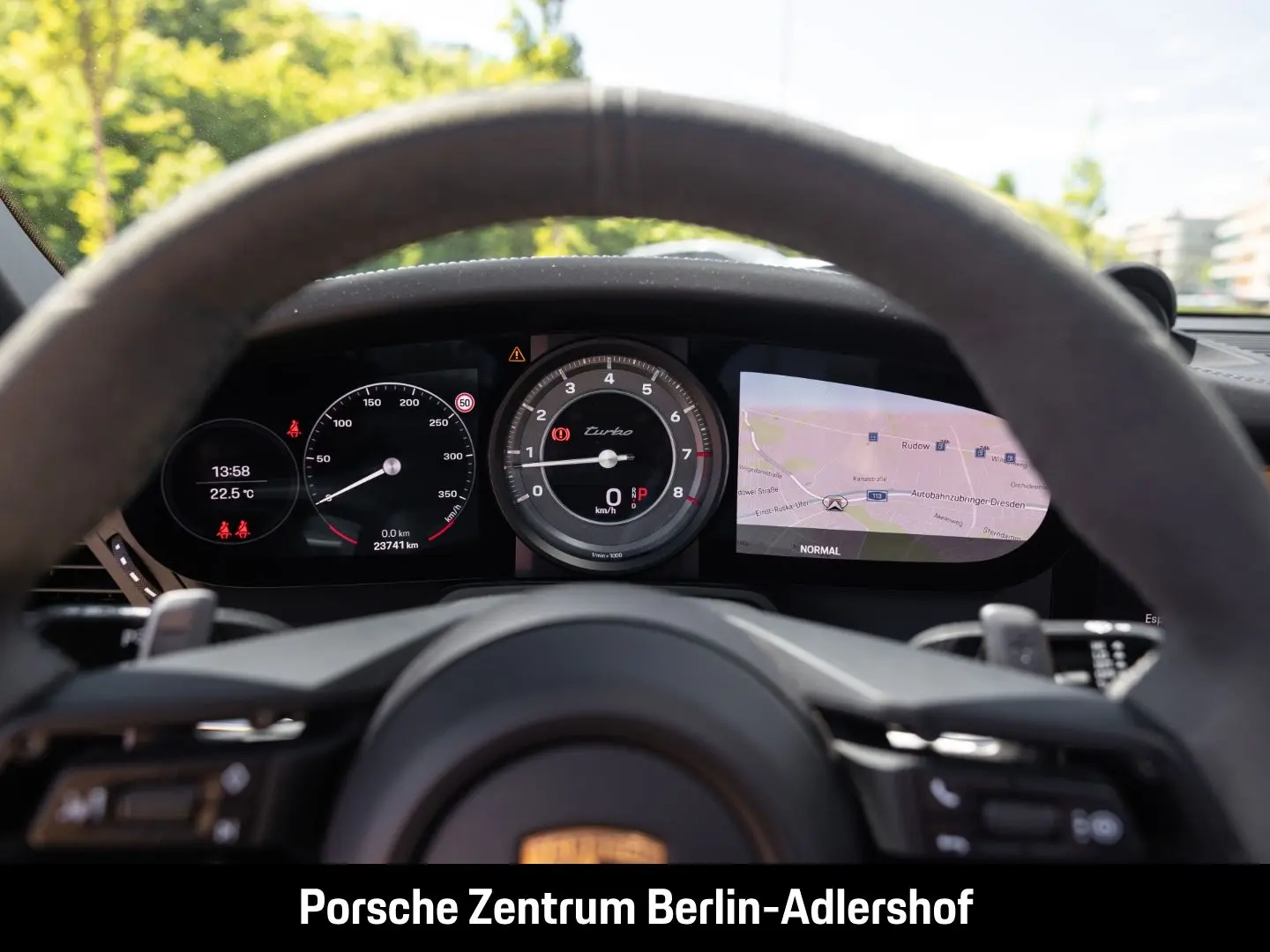 Porsche 992 911 Turbo Cabriolet Burmester