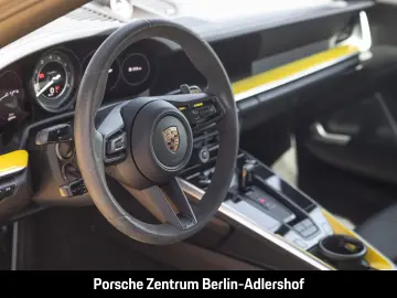 Porsche 992 911 Turbo Cabriolet Burmester