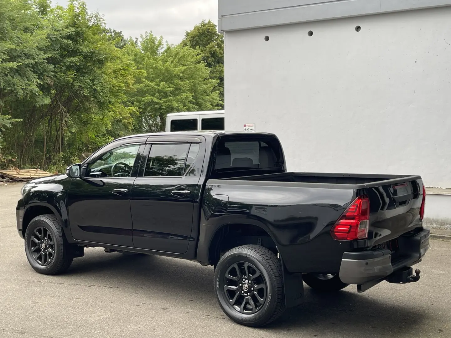 Hilux Double Cab Duty 4x4 LED Navi Kamera AHK