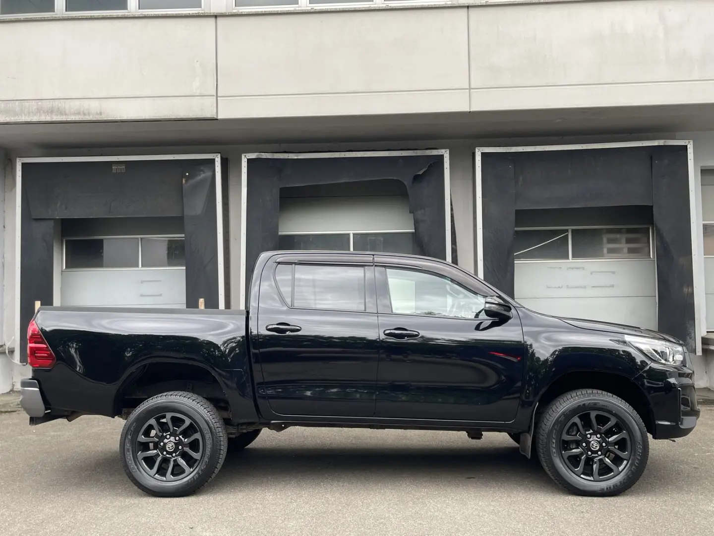 Hilux Double Cab Duty 4x4 LED Navi Kamera AHK