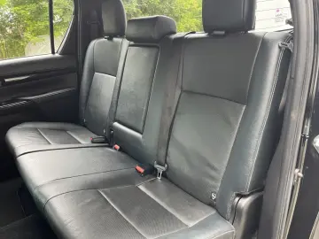 Hilux Double Cab Duty 4x4 LED Navi Kamera AHK
