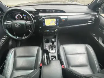 Hilux Double Cab Duty 4x4 LED Navi Kamera AHK