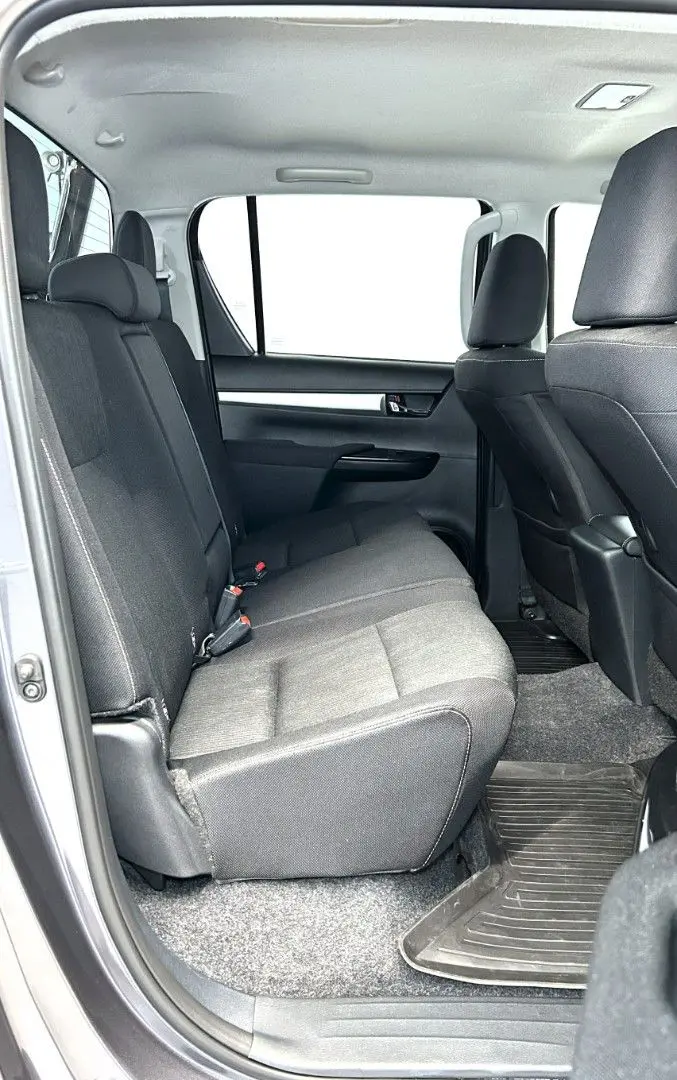 Hilux 2.4 D-4D 4x4 °RFK°SHZ°DAB°AHK°Garantie°