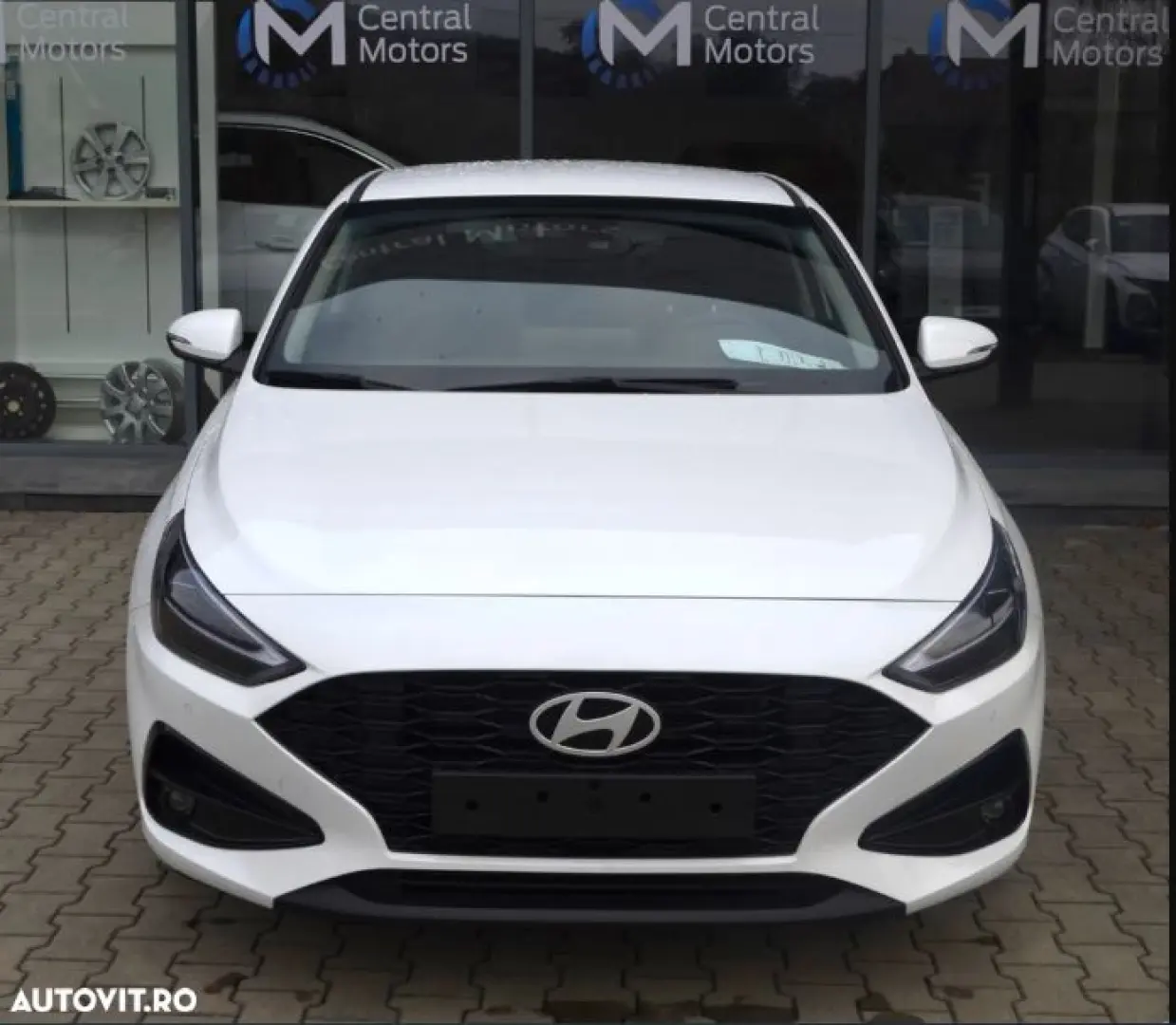 HYUNDAI i30 FASTBACK 1.5T-GDi M-Hybrid HIGHWAY