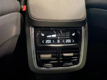XC 90 R Design Expression//360°//LED//DAB//