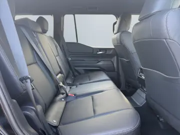 Land Cruiser 2.8 D-4D Executive *360*Navi*LED*