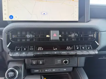 Land Cruiser 2.8 D-4D Executive *360*Navi*LED*