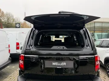 Land Cruiser 2.8 D-4D Executive *360*Navi*LED*