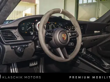 Porsche 992/911 Dakar  Ralleysportpaket 