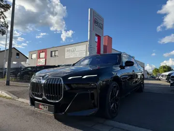 740 d xDrive M Sport SkyLounge B&W FINANZIERUNG