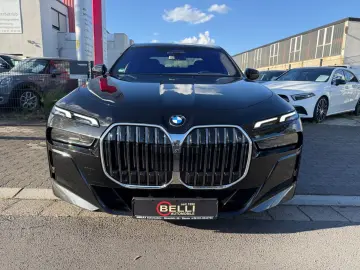 740 d xDrive M Sport SkyLounge B&W FINANZIERUNG