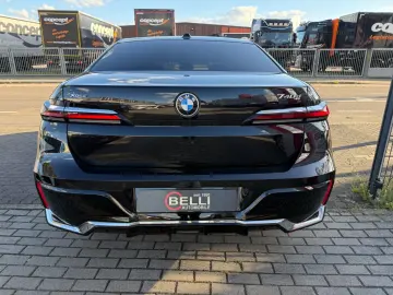 740 d xDrive M Sport SkyLounge B&W FINANZIERUNG