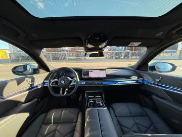 740 d xDrive M Sport SkyLounge B&W FINANZIERUNG