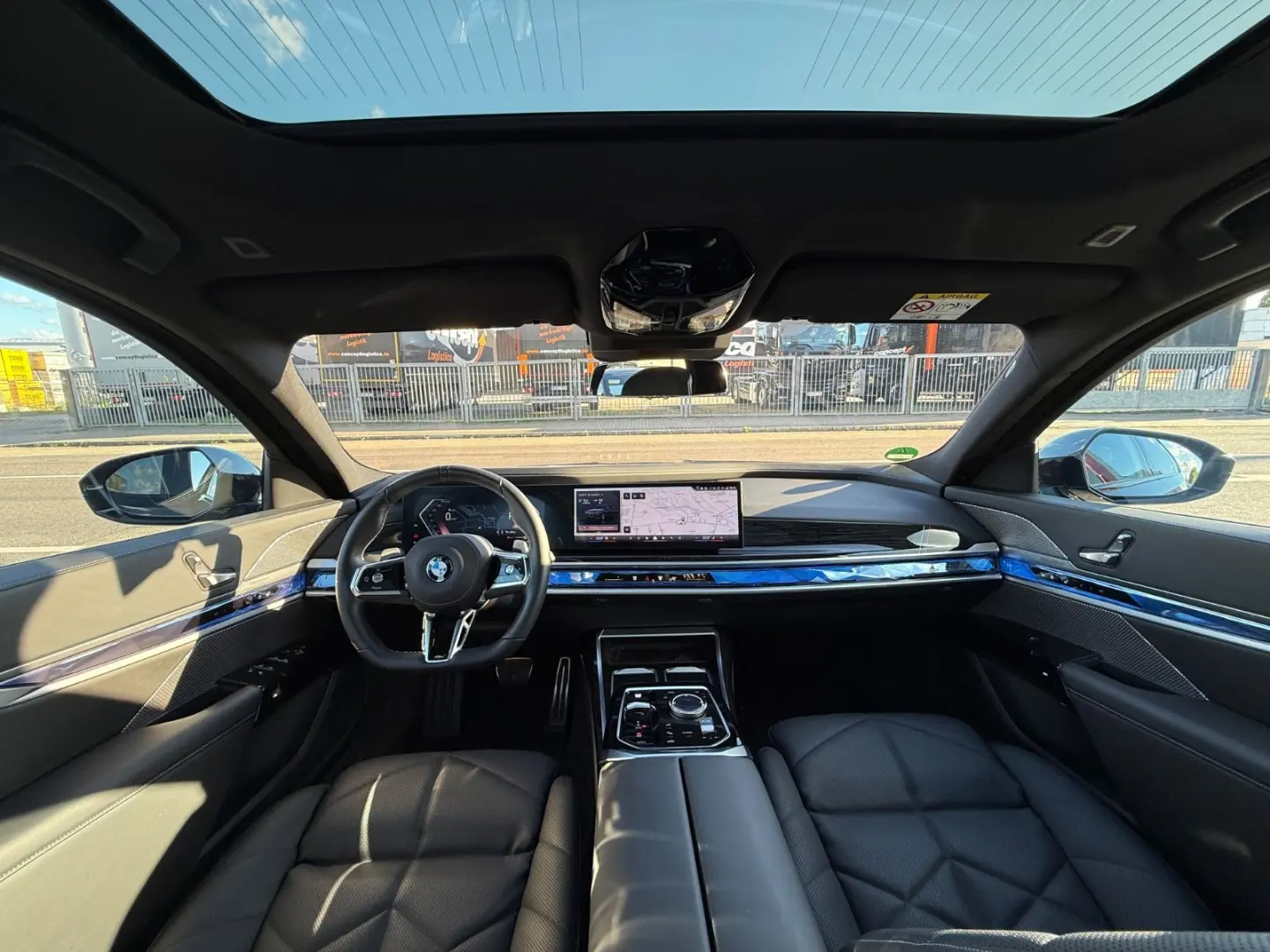740 d xDrive M Sport SkyLounge B&W FINANZIERUNG