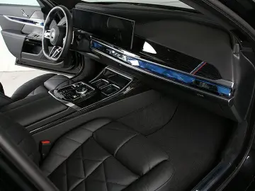 740d xDr. M Sport ACC Standh Panorama Autobahnas