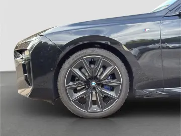 740 d xDrive M Sport Pro NP 174t € *Vorstandsfah