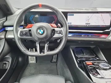 M5 Limousine Sitzbelüft B & W M Carbon Exterieur