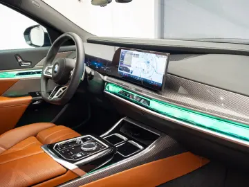 BMW 740 xDrive M Sport