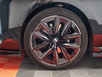 BMW 740 xDrive M Sport