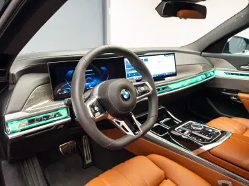 BMW 740 xDrive M Sport