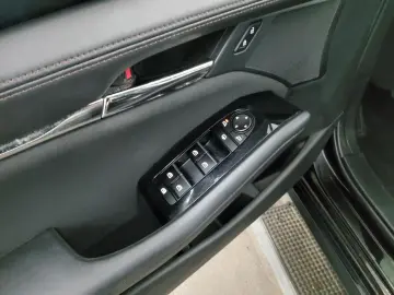 3 2.0 SKYACTIV-G Lim. Navi LED PDC Shz