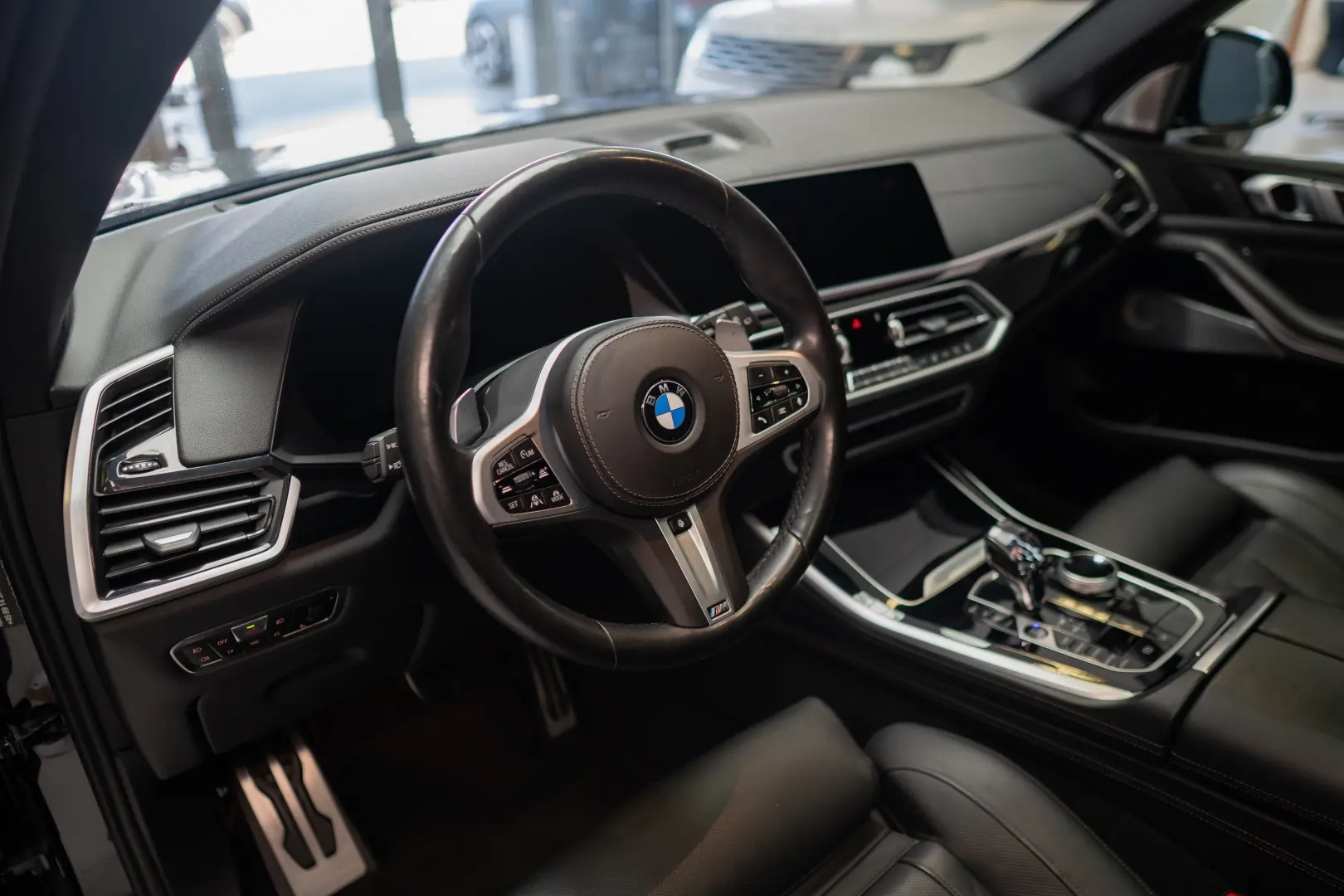 BMW X5 M M50i Stoc Timisoara Laser Carlig Inc.Auxiliara