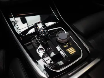 BMW X5 M M50i Stoc Timisoara Laser Carlig Inc.Auxiliara