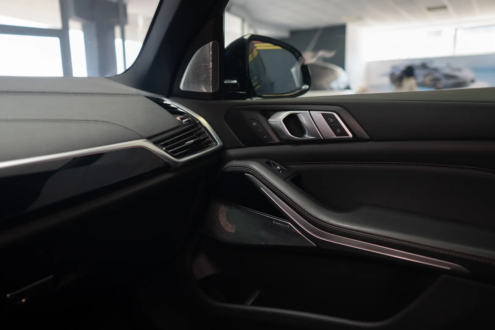 BMW X5 M M50i Stoc Timisoara Laser Carlig Inc.Auxiliara