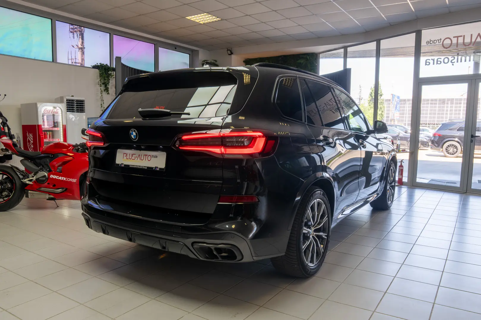 BMW X5 M M50i Stoc Timisoara Laser Carlig Inc.Auxiliara