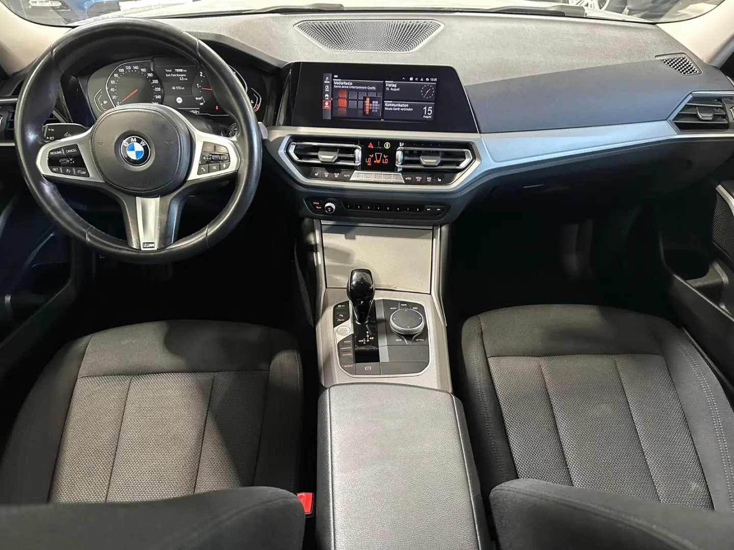 318 i Lim. Advantage  SHZ|LED|M Felgen|PDC|EU6d