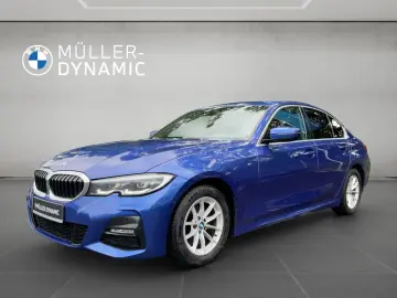318d LIMOUSINE M SPORT RÜCKFAHR HIFI TEMPOMAT