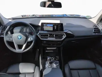 X3 xDrive30e LCI LivePlus Tempo Kamera SpoSi LED