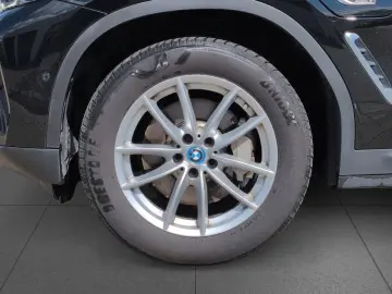 X3 xDrive30e LCI LivePlus Tempo Kamera SpoSi LED