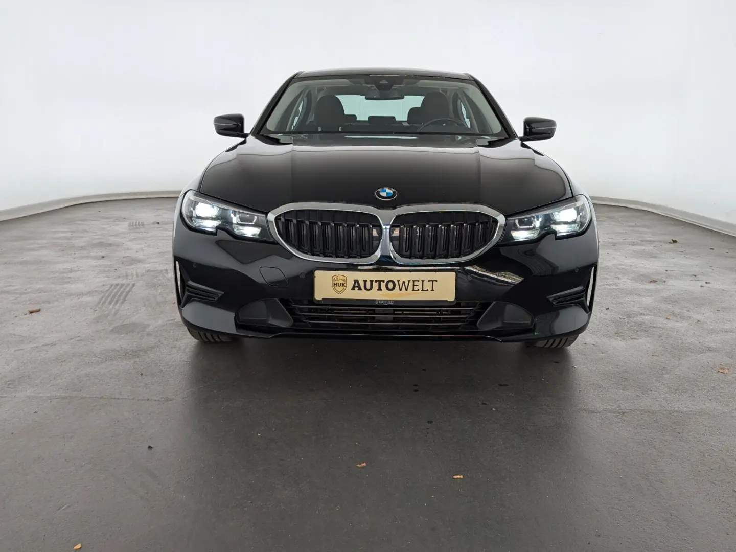 318d Mild Hybrid Advantage LED+NAVI+PDC+SHZ+TEMP