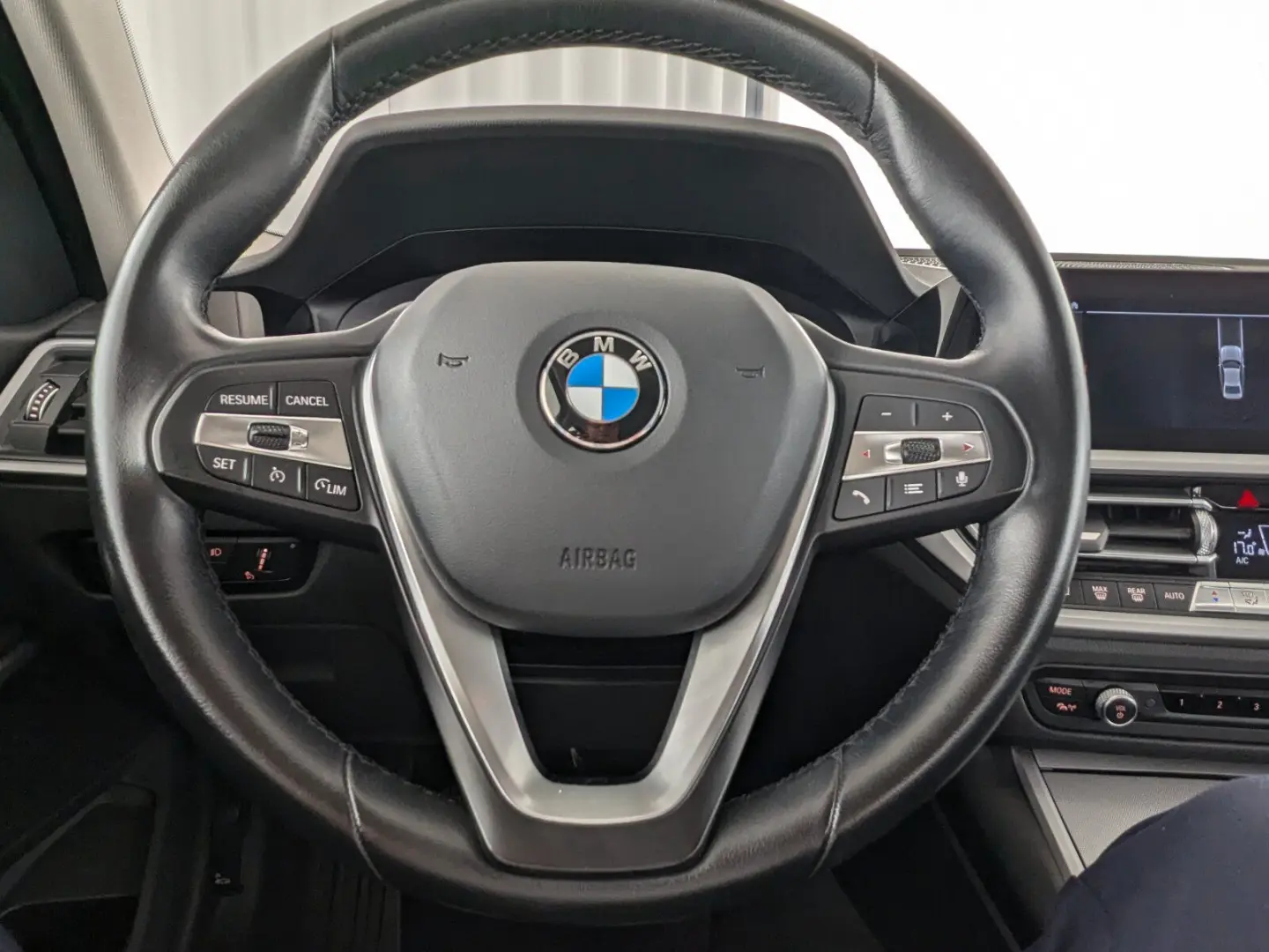 318d Mild Hybrid Advantage LED+NAVI+PDC+SHZ+TEMP