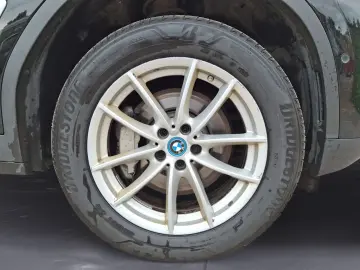 X3 xDrive30e AT Aut. Klimaaut. Sportsitze