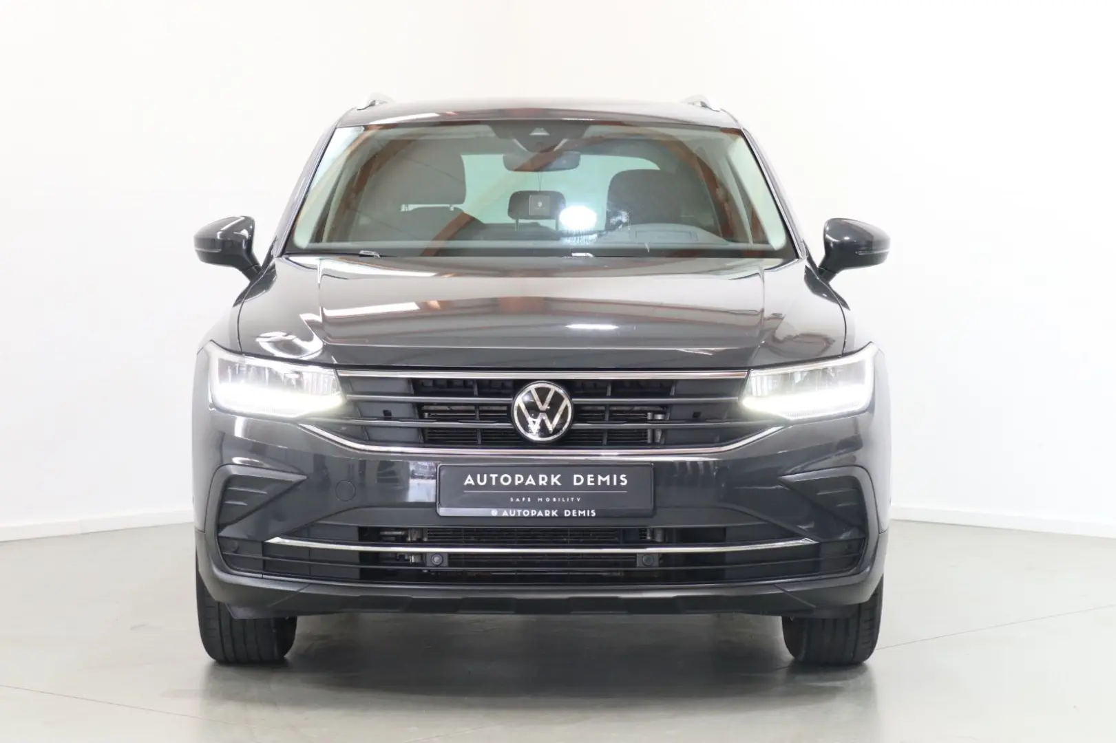 VOLKSWAGEN Tiguan 2.0 DSG/HUD-LED-SIDE-ACC-LEASING
