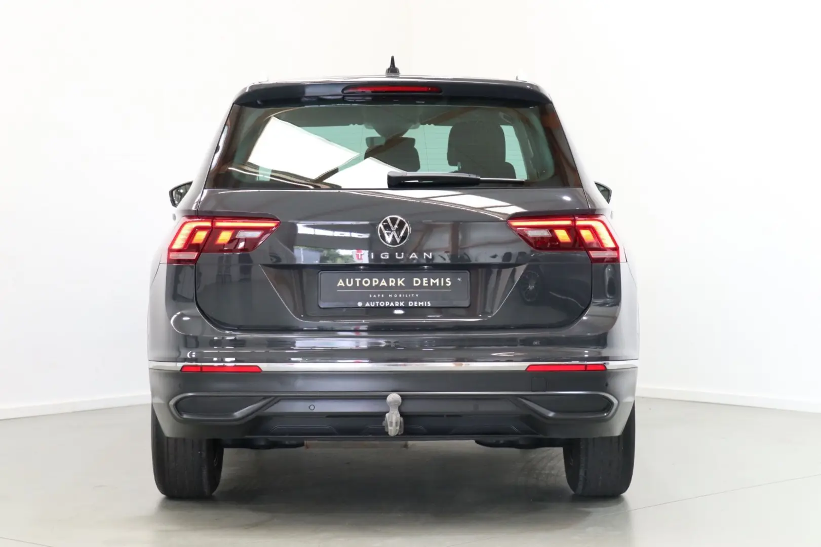 VOLKSWAGEN Tiguan 2.0 DSG/HUD-LED-SIDE-ACC-LEASING