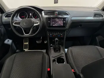 VOLKSWAGEN Tiguan 2.0 DSG/HUD-LED-SIDE-ACC-LEASING