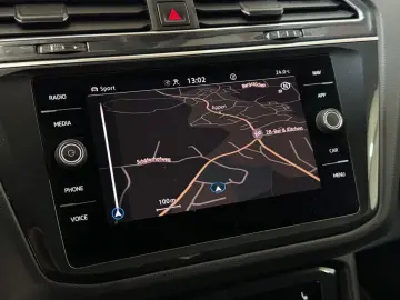 VOLKSWAGEN Tiguan 2.0 DSG/HUD-LED-SIDE-ACC-LEASING