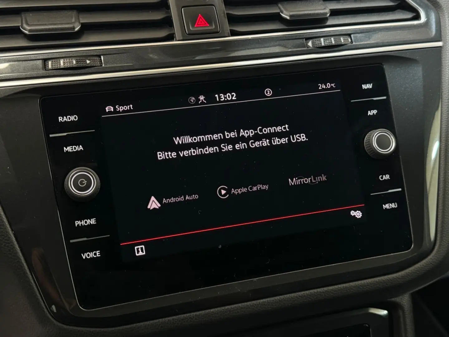 VOLKSWAGEN Tiguan 2.0 DSG/HUD-LED-SIDE-ACC-LEASING