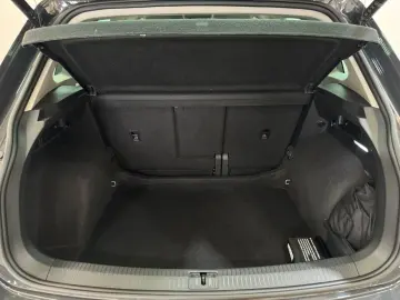 VOLKSWAGEN Tiguan 2.0 DSG/HUD-LED-SIDE-ACC-LEASING